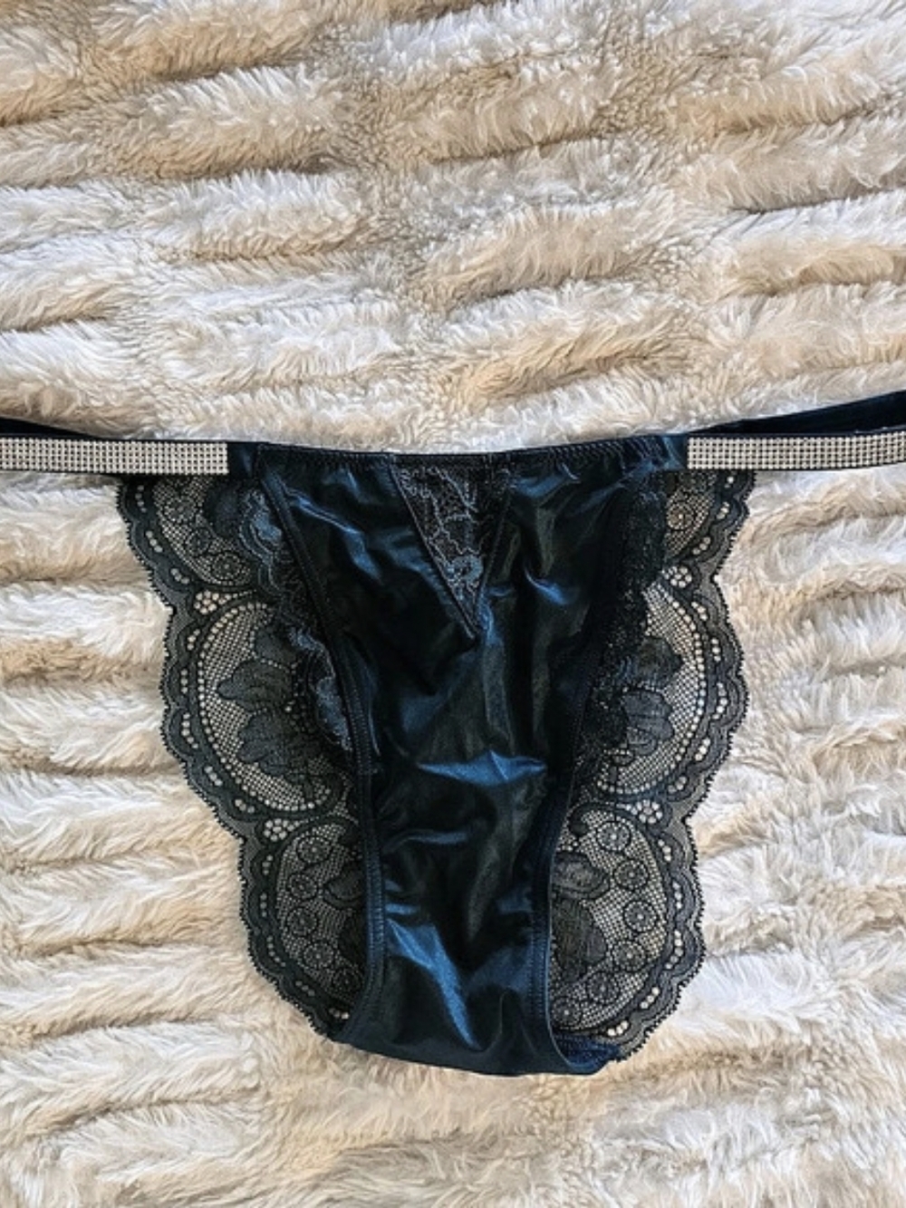 Victoria's Secret Very Sexy Shine Strap Lace Cheeky Panty Green Small